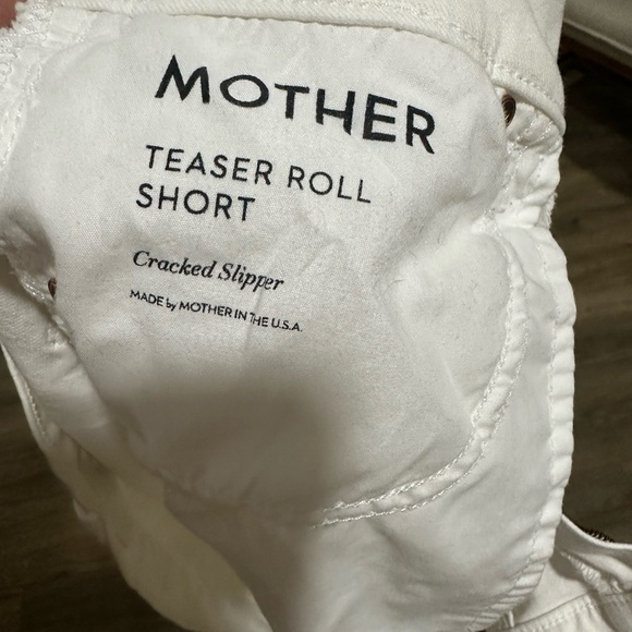 MOTHER Teaser Rolled Short in cracked slipper (white), size 25 - Picture 4 of 4